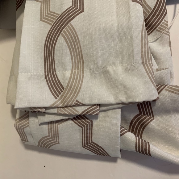 VCNY 2 pc Grommet Pair 38 x 48 Ea Caldwell Tan Whi - Picture 5 of 6